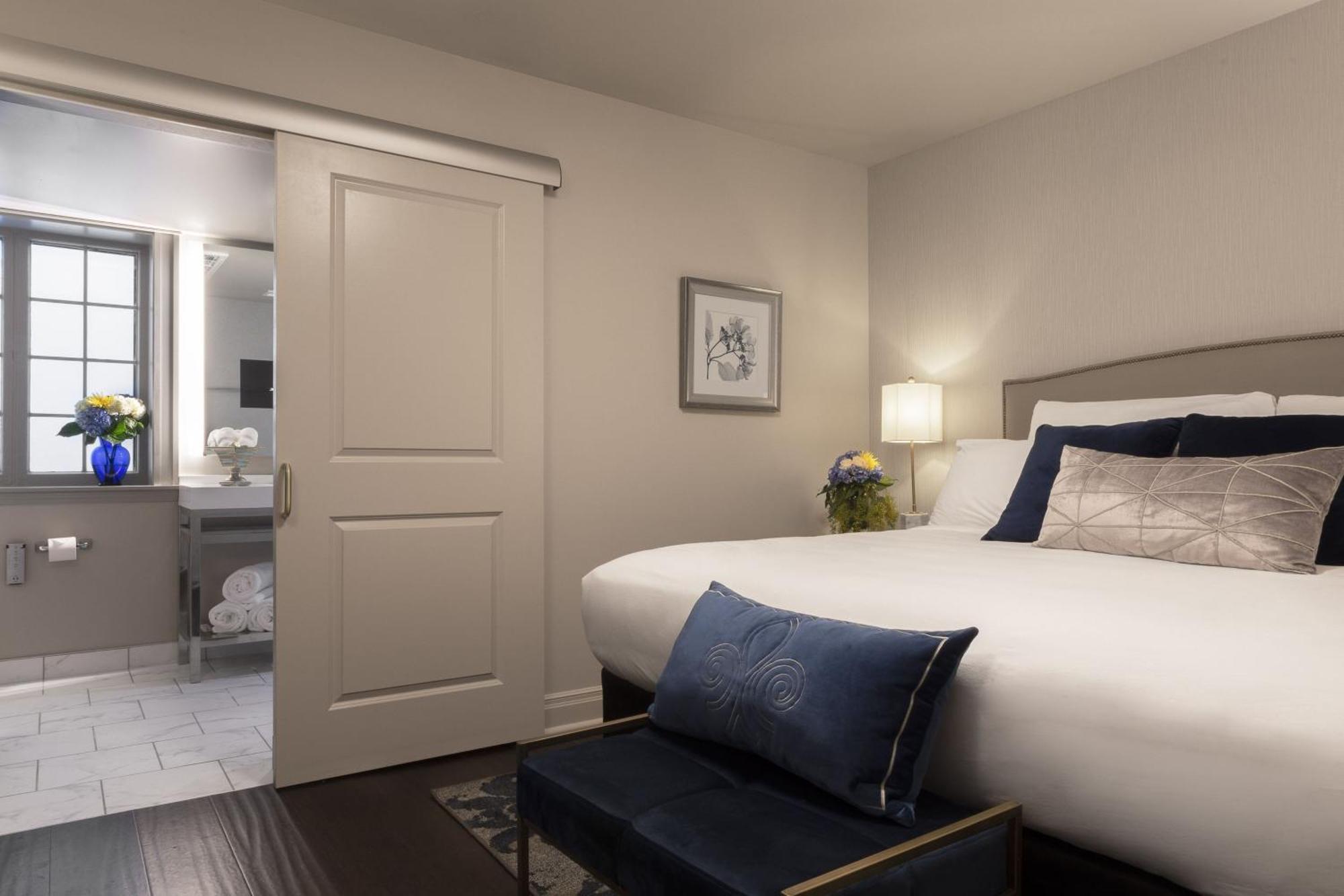 Seven Gables Inn, St Louis West, A Tribute Portfolio Hotel Клейтон Екстер'єр фото