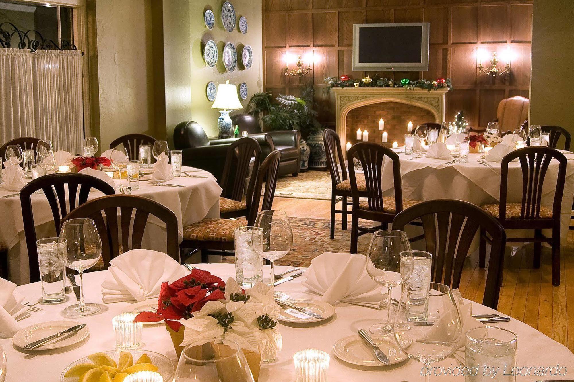 Seven Gables Inn, St Louis West, A Tribute Portfolio Hotel Клейтон Екстер'єр фото